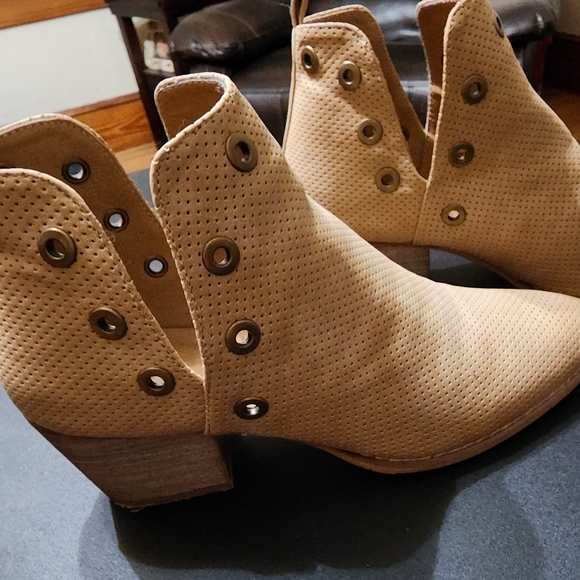 YOKI WOMENS BOOTIES SIZE 8~GREAT CONDITION~ - Picture 6 of 13